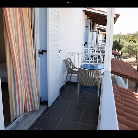Papoulias Rooms Elafonissos Eksteriør billede